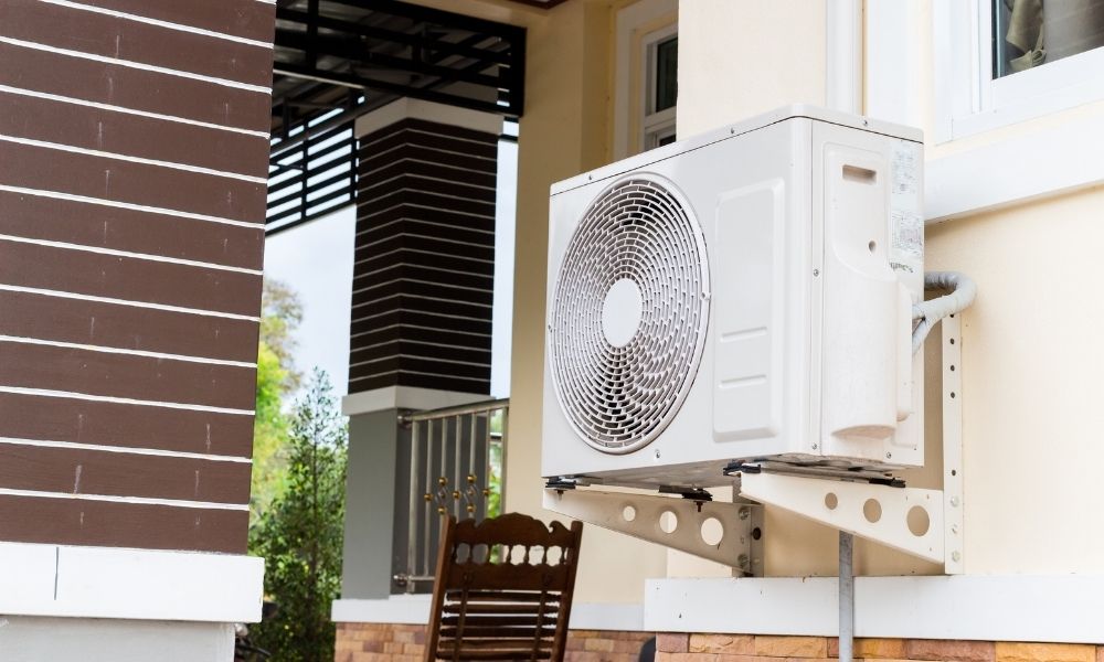 How To Protect Your Outdoor Heating Pump